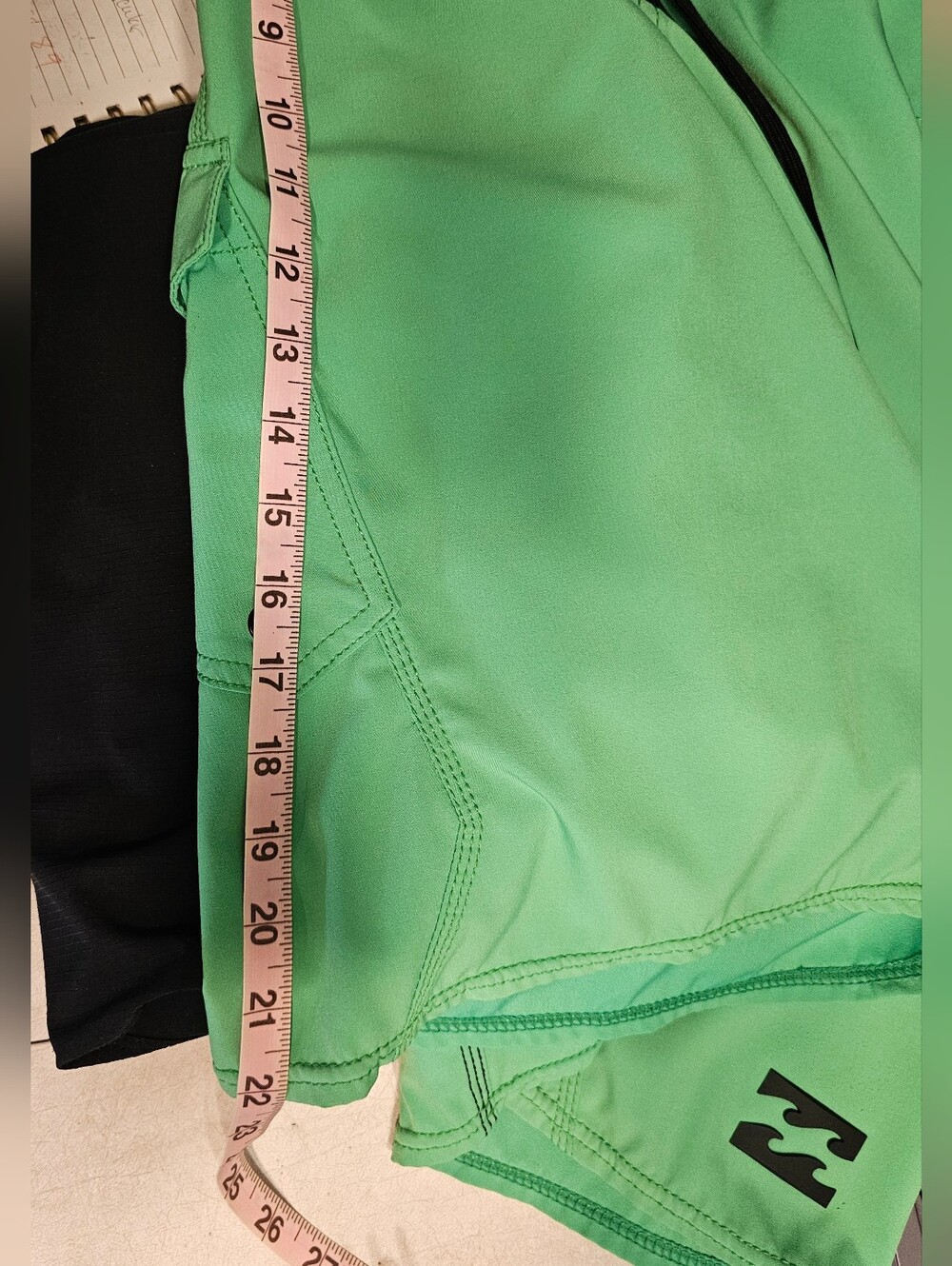 Billabong Men’s Bright Green Boardshorts with Black Drawstring - Picture 7 of 9